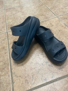 CROCS Black Classic Slip-Resistant Clog Sole